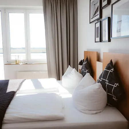 Hotel Rheinpromenade8 Эммерих Экстерьер фото