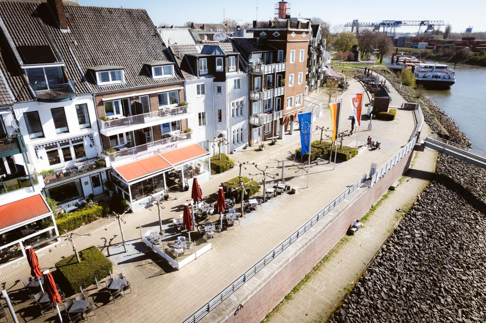 Rheinpromenade8